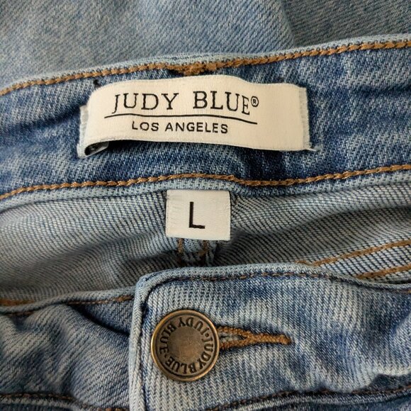 JUDY BLUE Distressed Blue Strech Denim Cuffed Bermuda Jean Shorts; Size L - Picture 3 of 4